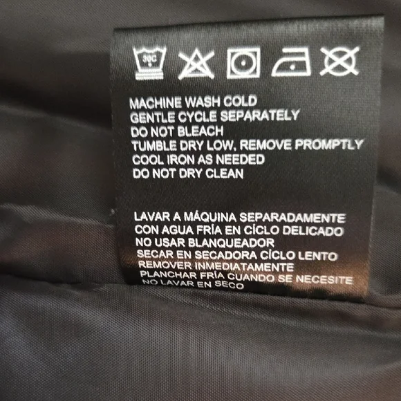 Weatherproof White and Black Sherpa Vest - Picture 7 of 13